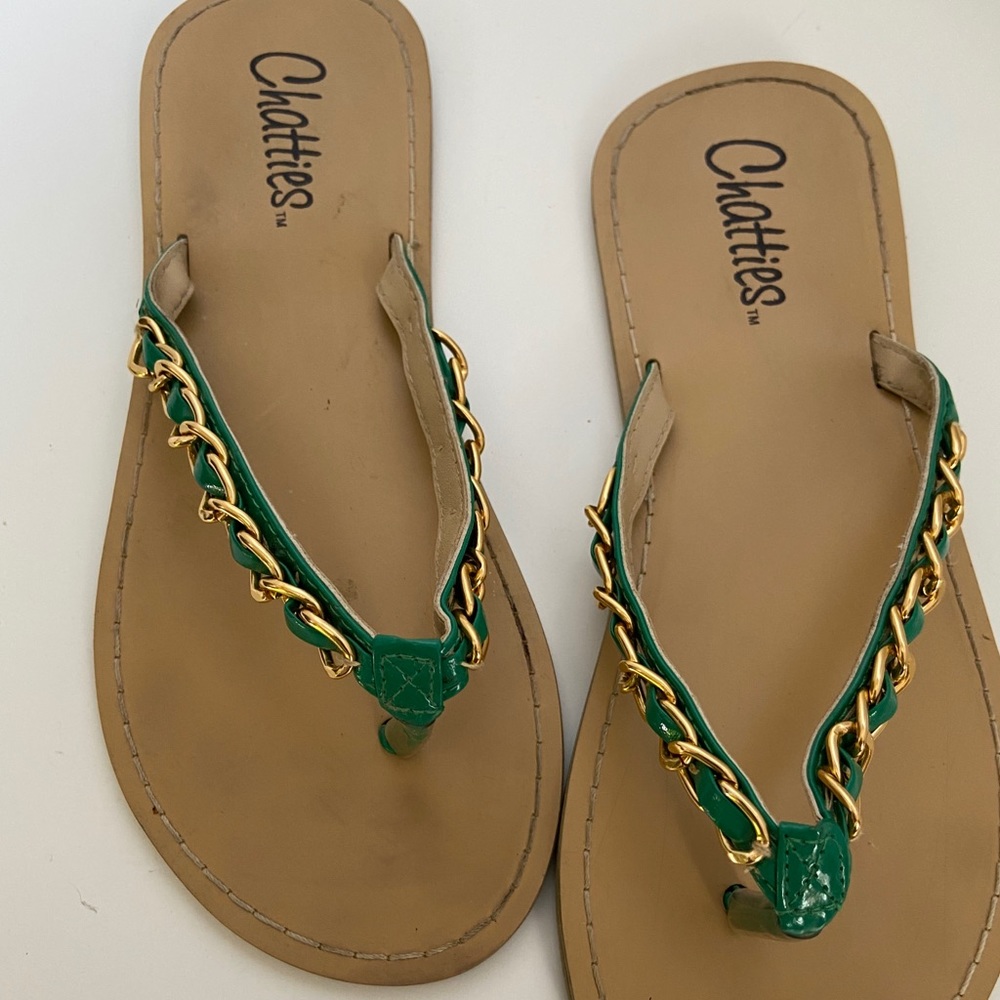 Chatties green flip flops